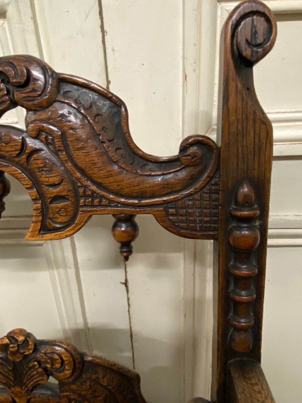 Set 8 (6x2) Ipswich Oak Dining Chairs View XV