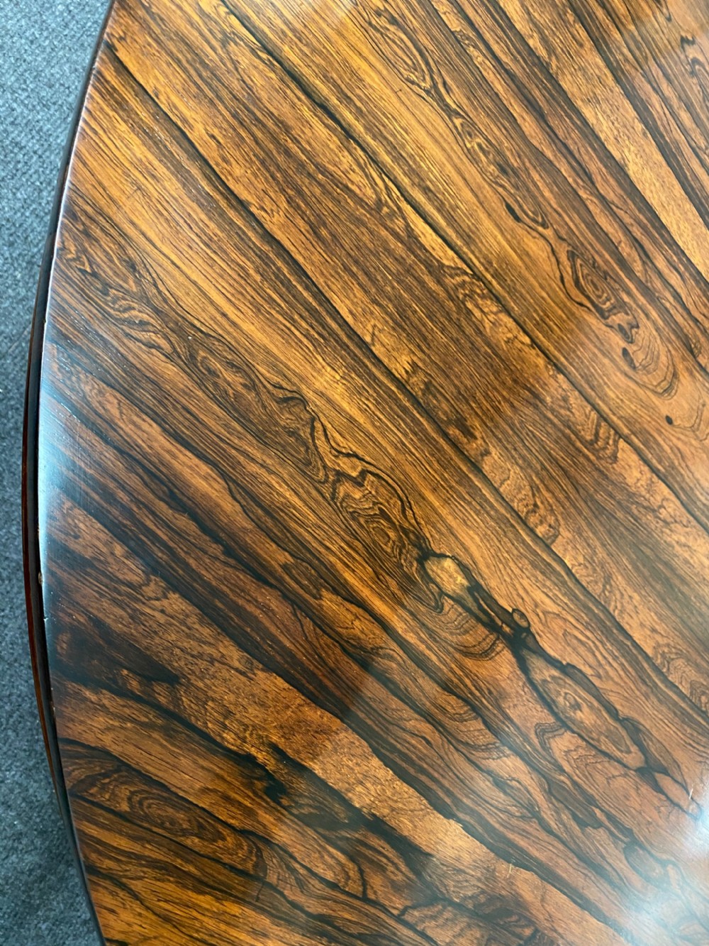 Fine Rosewood William IV Loo Table View IX