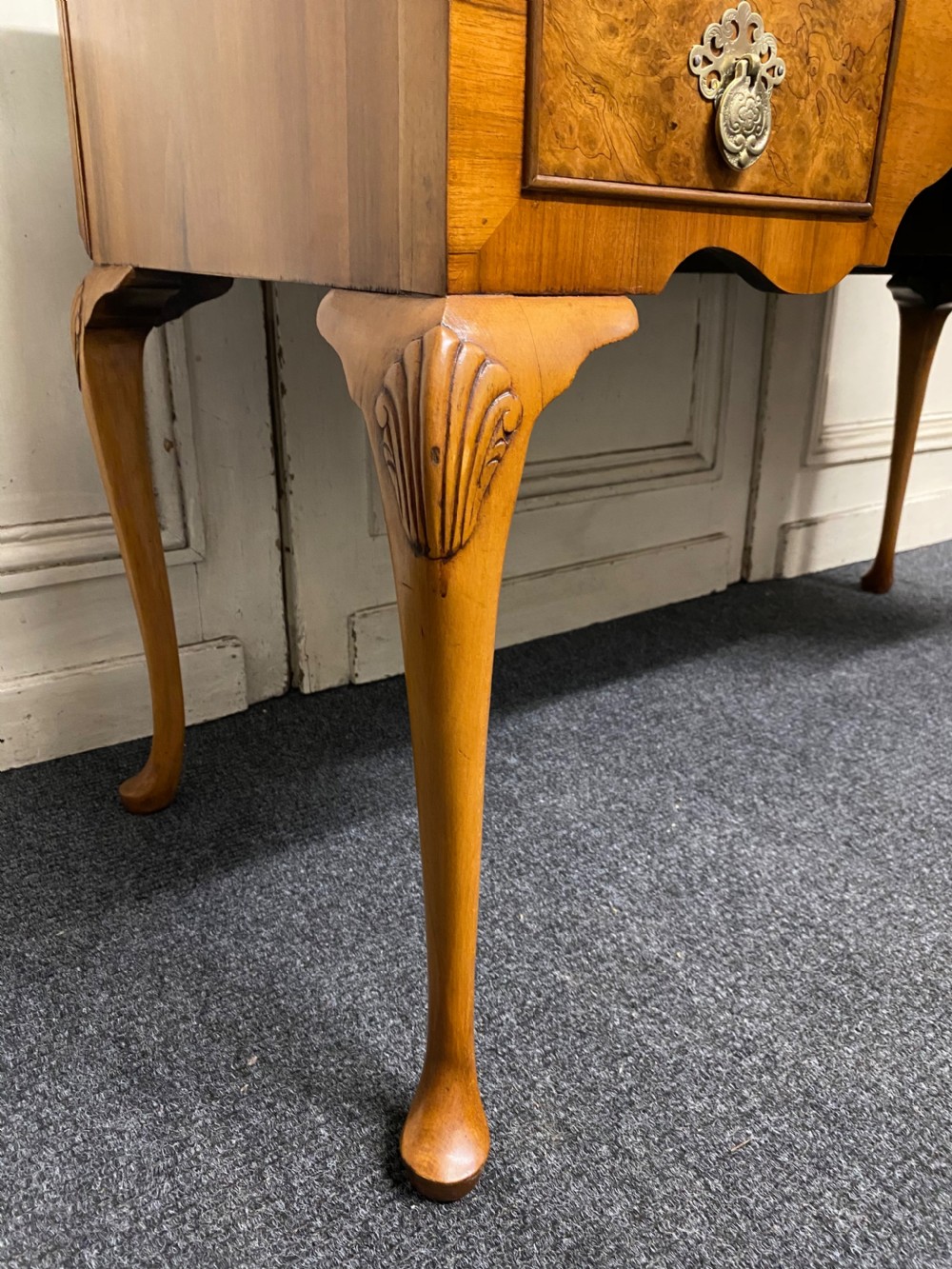 Queen Anne Burr Walnut Dressing Table View X