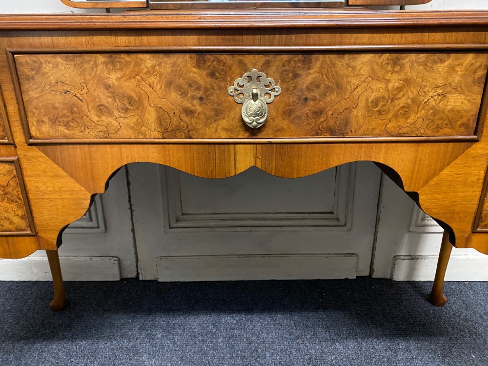Queen Anne Burr Walnut Dressing Table View XII