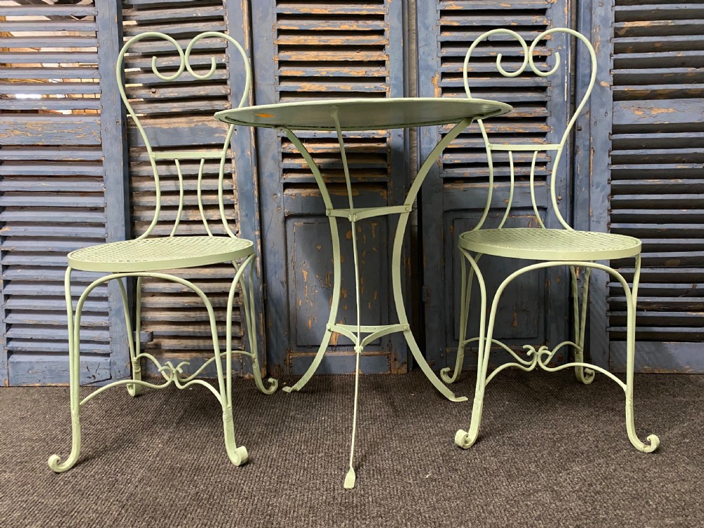 French Bistro Set View V