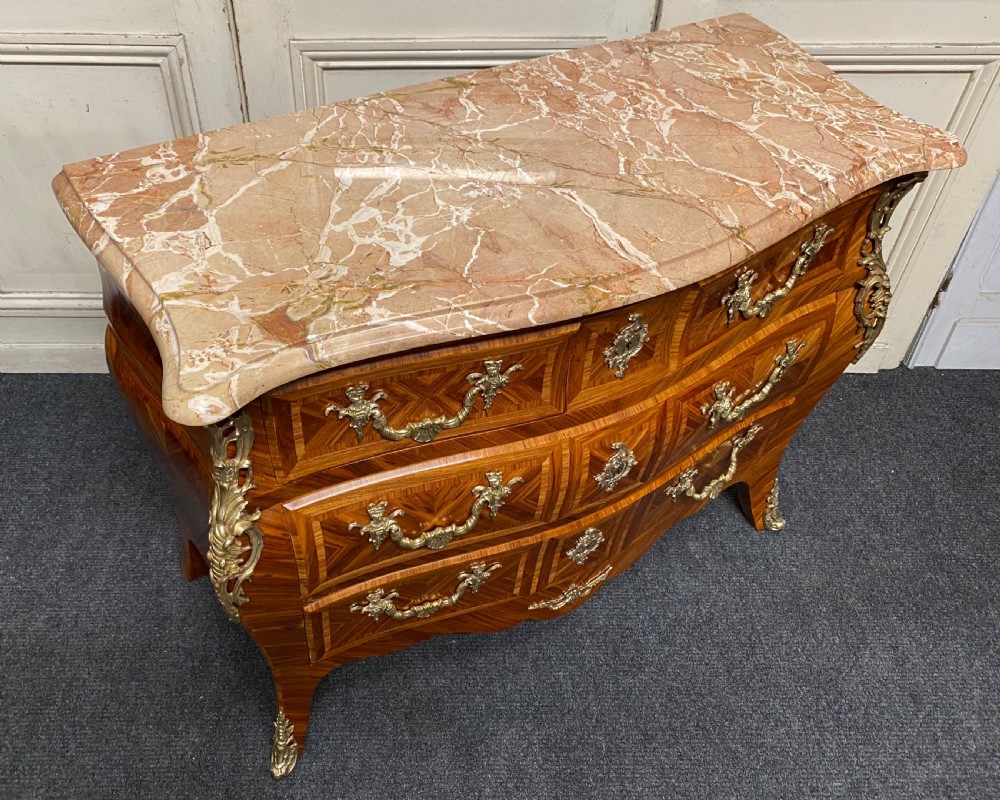 Very Fine French Bombe Commode Chest View XV