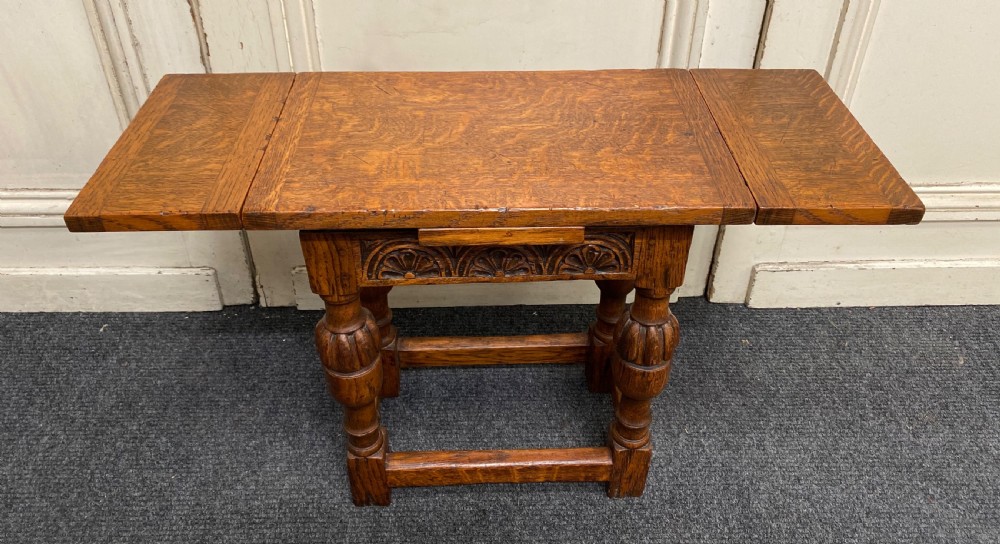 Quality Oak Coffee Table with Flaps View III