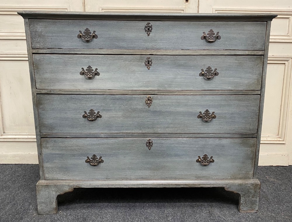 Georgian Oak Chest of Drawers View II