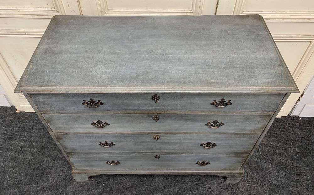 Georgian Oak Chest of Drawers View V