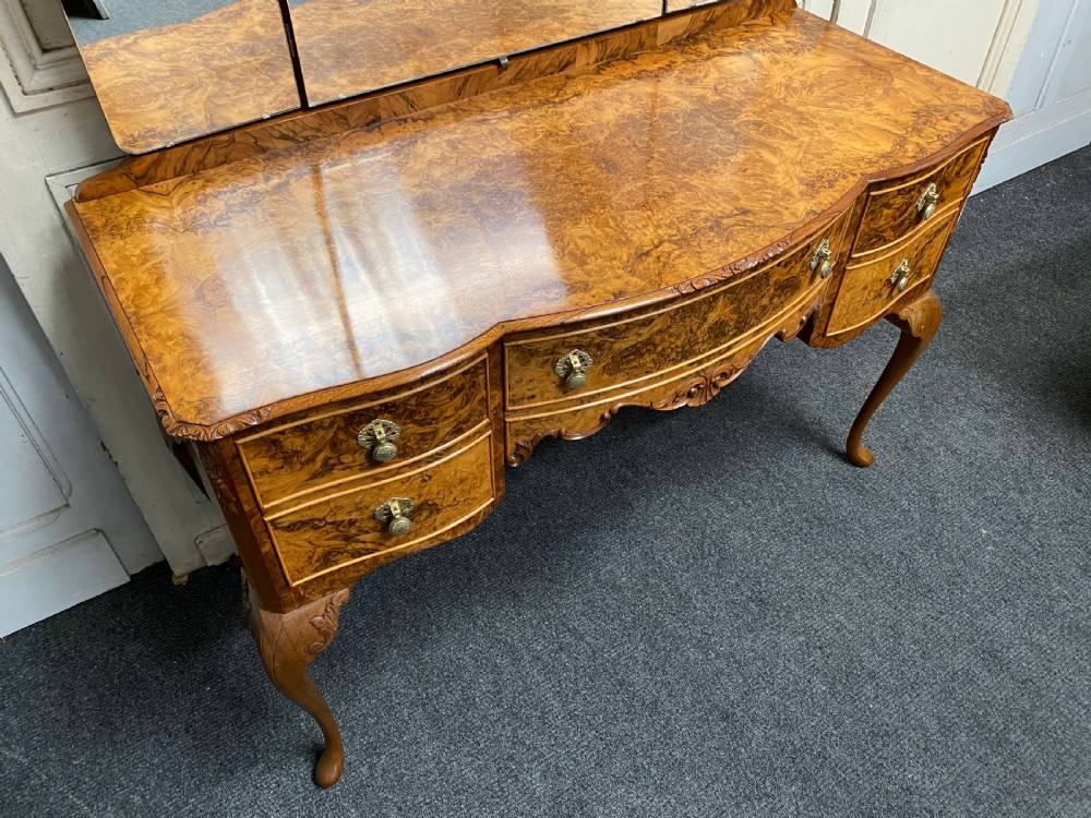 Burr Walnut Dressing Table View XXII