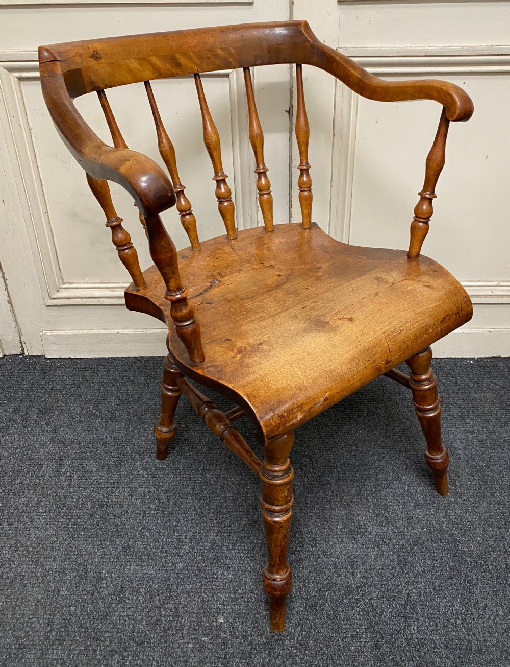 Country Arm Chair View II