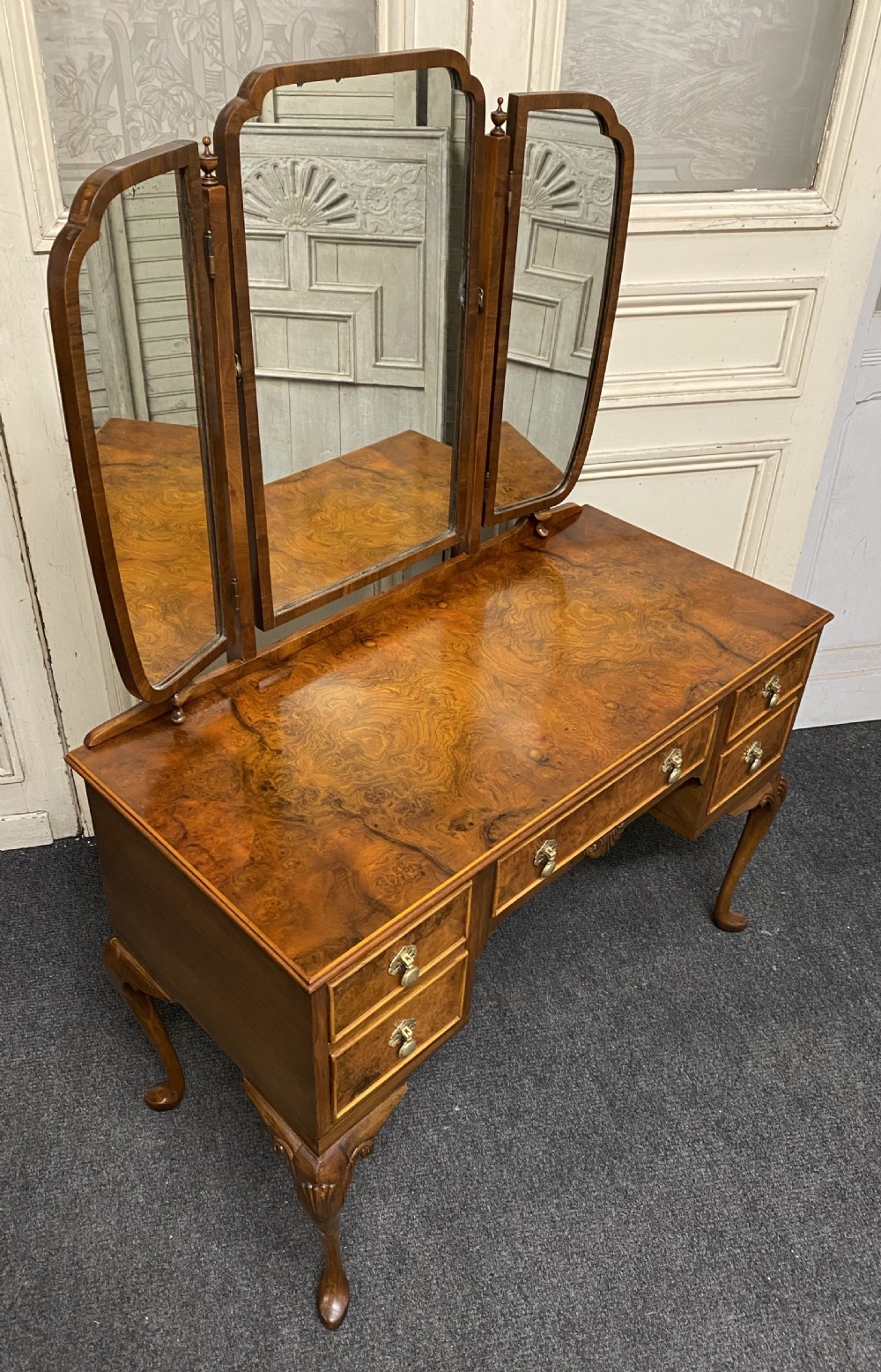 Burr Walnut Dressing Table View XIV