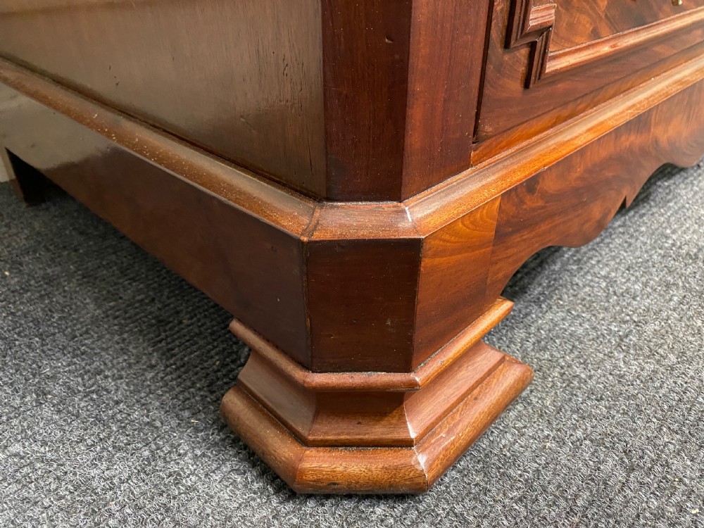 Superb Quality French Chest of Drawers  View X