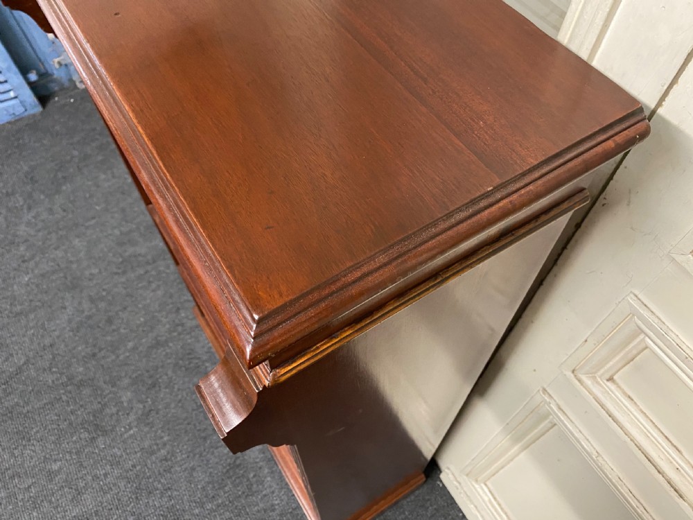 Mahogany Open Bookcase View X