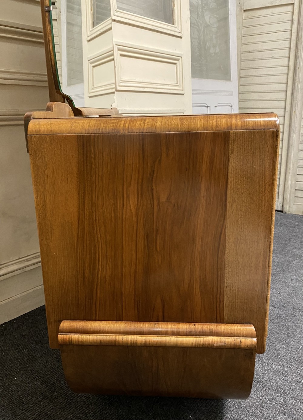 Iconic Art Deco Burr Walnut Dressing Table View XIX