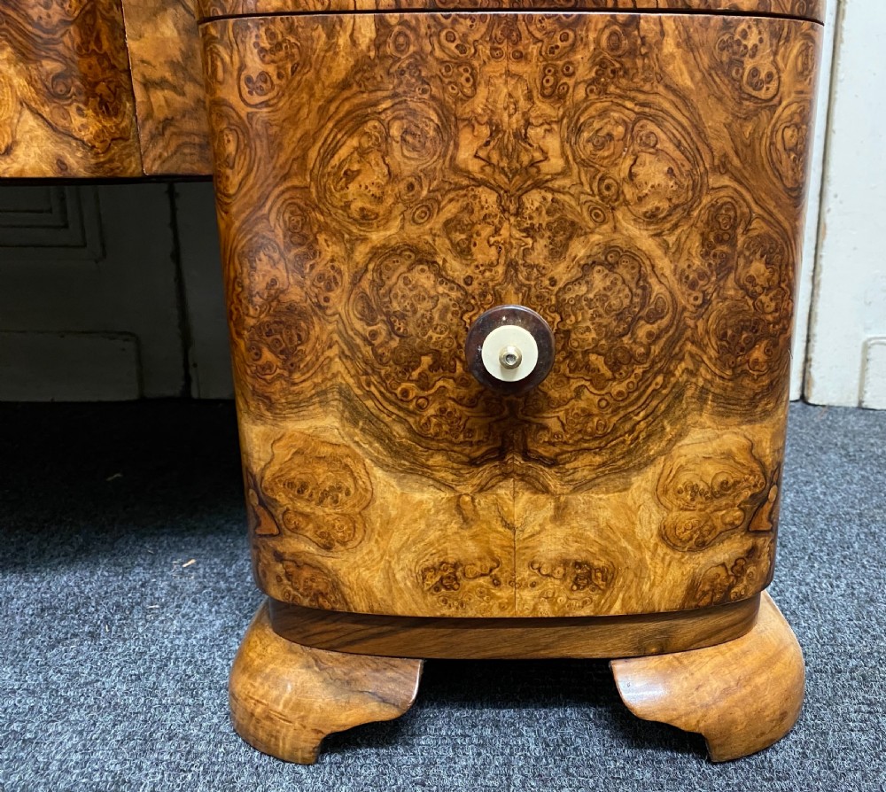 Superb Art Deco Burr Walnut Dressing Table View XVIII