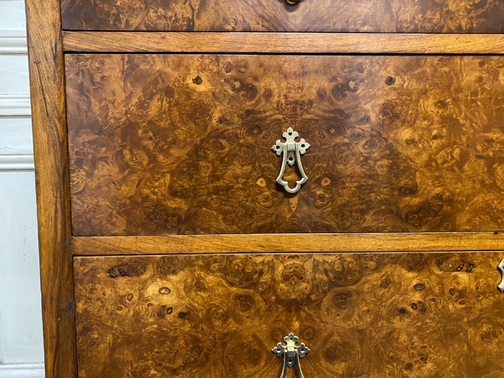 Superb Quality Chest of Drawers View IV