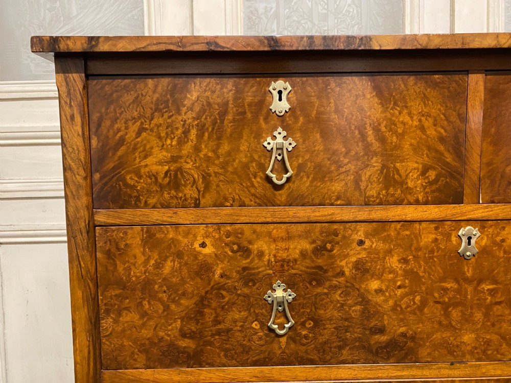 Superb Quality Chest of Drawers View XVII