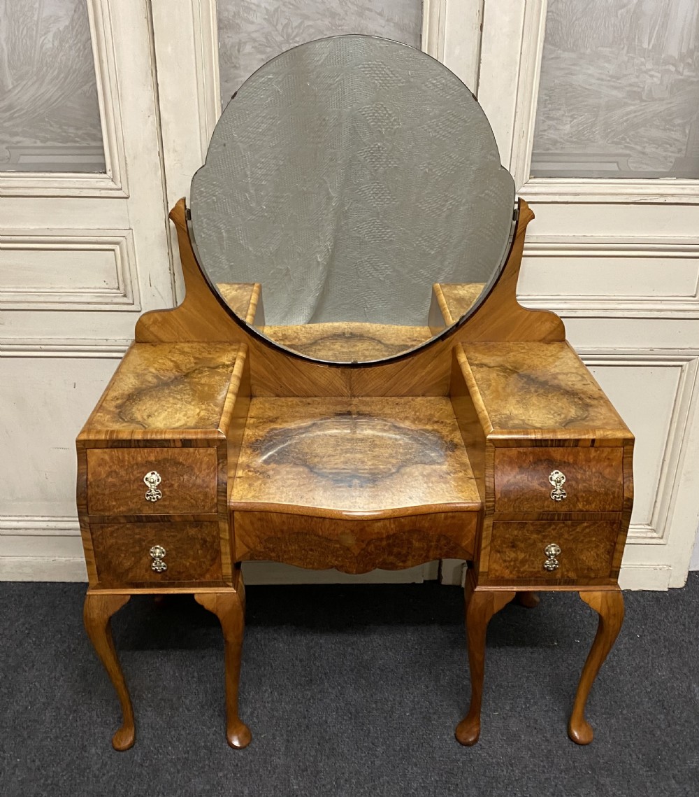 Stylish Burr Walnut Dressing Table