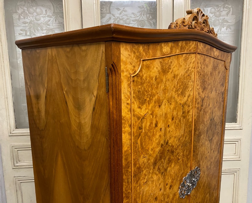 Burr Walnut Fitted Wardrobe  View XVI