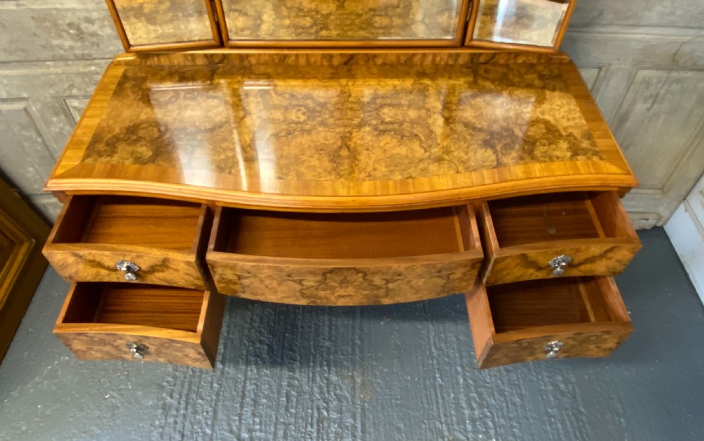 Queen Anne Burr Walnut Dressing Table View XII
