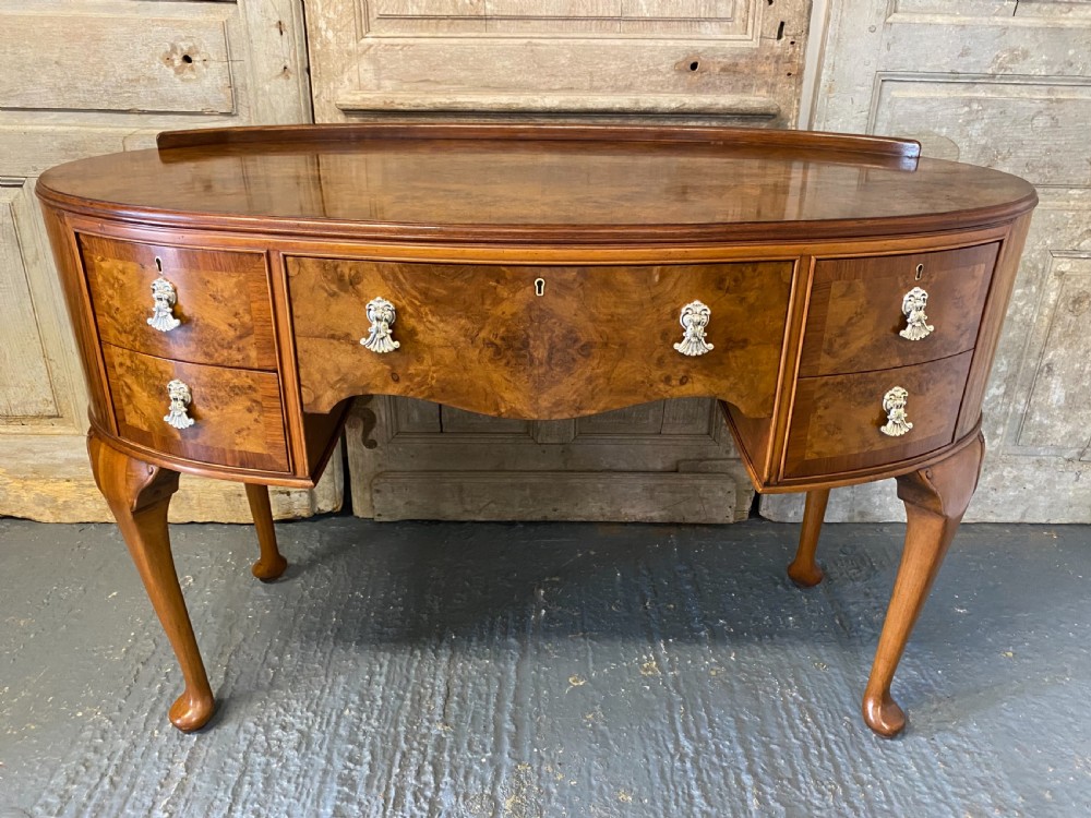 Pretty Burr Walnut Oval Dressing Table