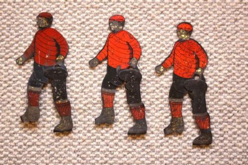 TINPLATE FOOTBALL OR ICE HOCKEY SPORTS FIGURES - ADDITIONAL PHOTO 3