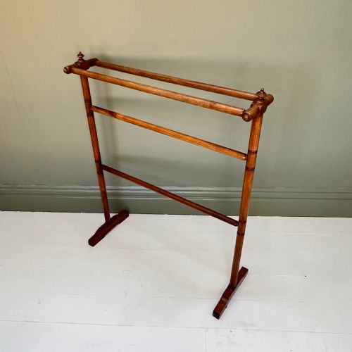 Antique Ash Towel Rail Stand