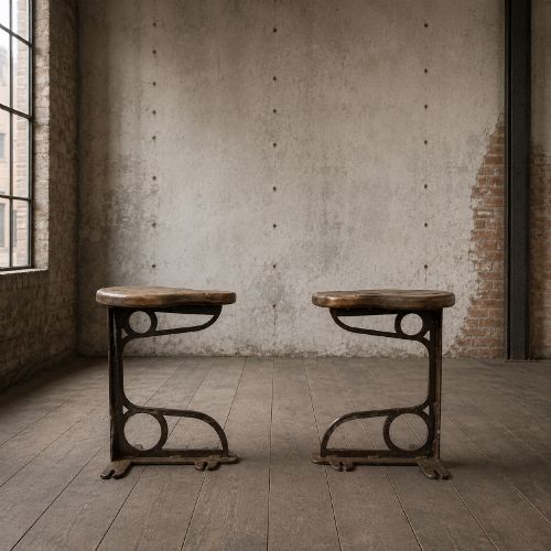 SET OF FOUR INDUSTRIAL MACHINIST STOOLS CAST IRON PITCH PINE CIRCA 1900 - ADDITIONAL PHOTO 2