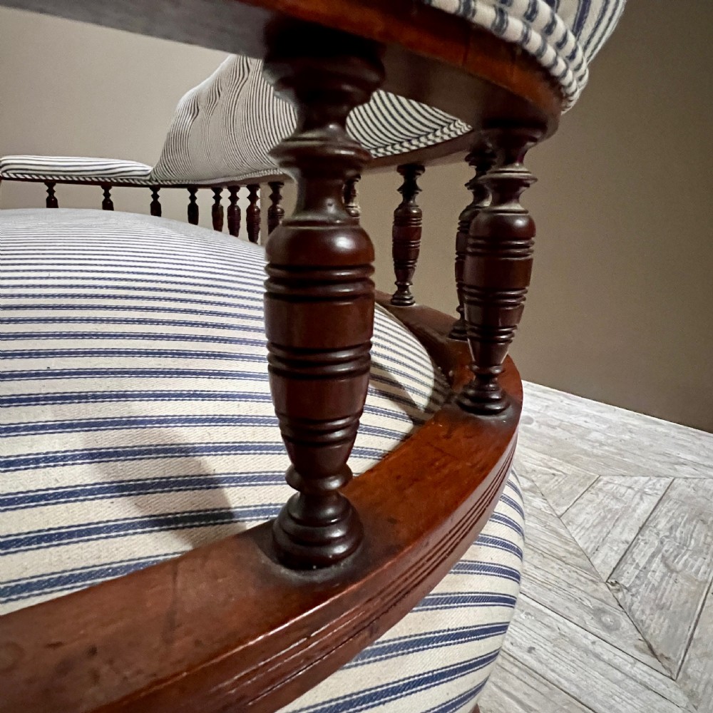 Antique Show Frame Sofa  View VII