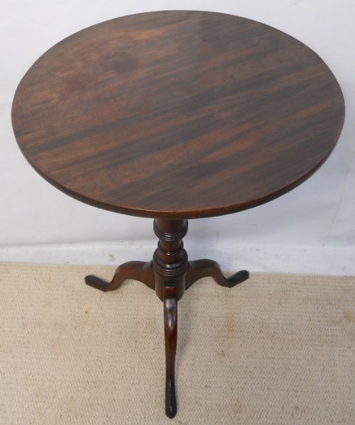 Georgian Round Mahogany Pedestal Tripod Table