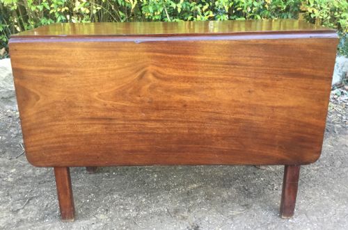 Georgian Mahogany Dropleaf Dining Table