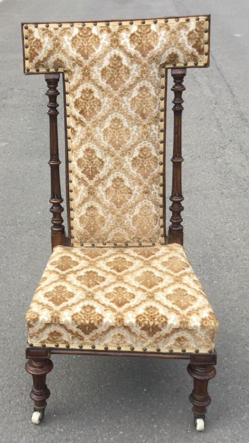 VICTORIAN UPHOLSTERED PRAYER CHAIR
