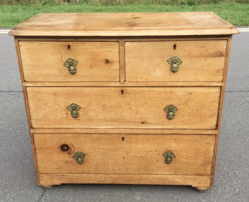 Victorian Small Pine Chest of Drawers