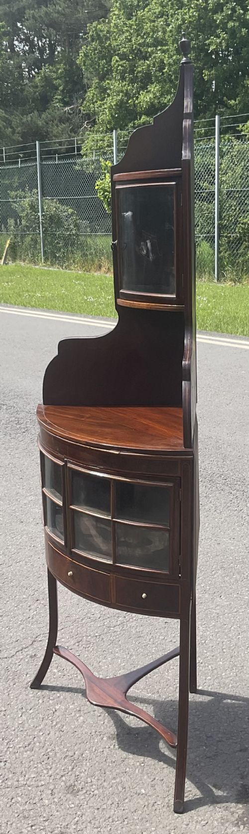 EDWARDIAN INLAID MAHOGANY CORNER CABINET - ADDITIONAL PHOTO 2