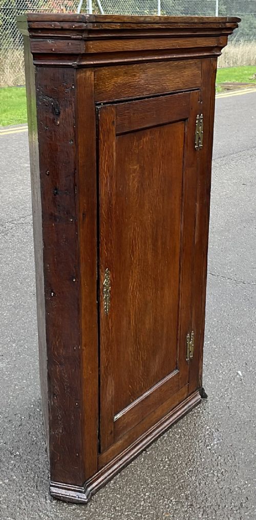 GEORGIAN OAK STANDING CORNER CUPBOARD - ADDITIONAL PHOTO 3