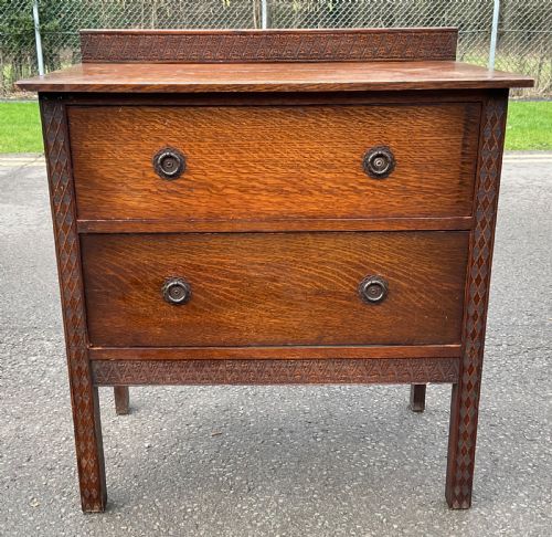Small Oak Chest of Drawers