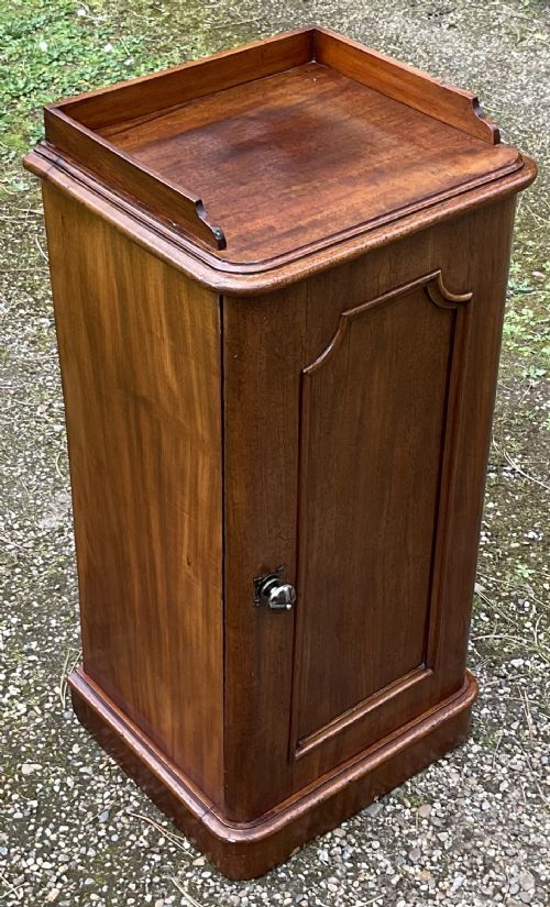 Victorian Mahogany Bedside Cabinet