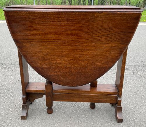 SOLID OAK DROPLEAF SPACESAVER SMALL DINING TABLE - ADDITIONAL PHOTO 1