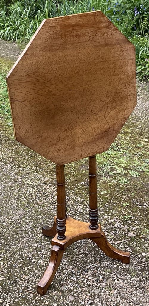 MAHOGANY PEDESTAL TRIPOD TABLE - ADDITIONAL PHOTO 1