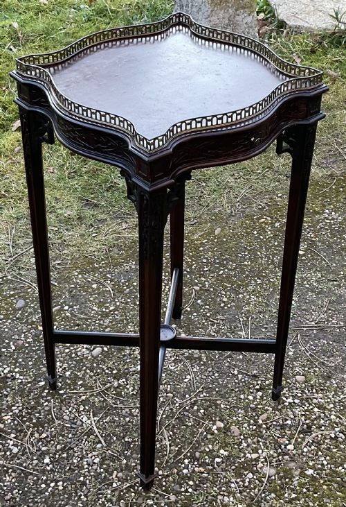 EDWARDIAN MAHOGANY GALLERY STAND - ADDITIONAL PHOTO 5
