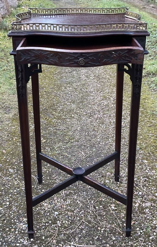 EDWARDIAN MAHOGANY GALLERY STAND - ADDITIONAL PHOTO 7