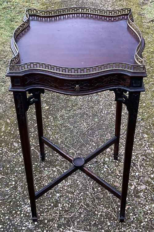 EDWARDIAN MAHOGANY GALLERY STAND - ADDITIONAL PHOTO 9