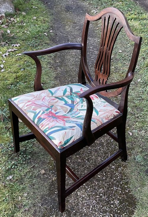 GEORGIAN MAHOGANY CARVER ARMCHAIR - ADDITIONAL PHOTO 5