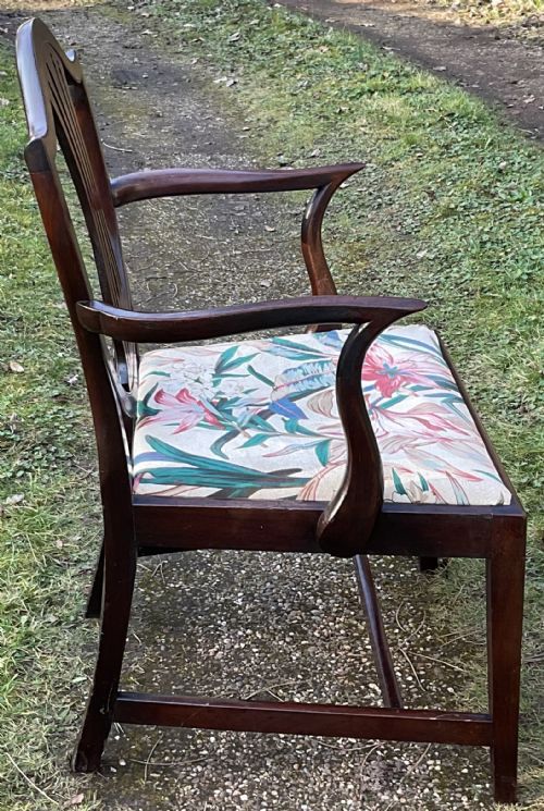 GEORGIAN MAHOGANY CARVER ARMCHAIR - ADDITIONAL PHOTO 8