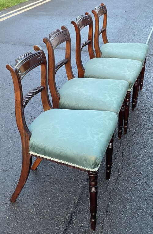 SET OF FOUR GEORGIAN MAHOGANY DINING CHAIRS - ADDITIONAL PHOTO 4