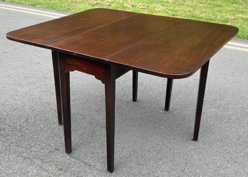 GEORGIAN MAHOGANY DROPLEAF DINING TABLE - ADDITIONAL PHOTO 5