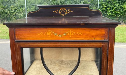 EDWARDIAN INLAID MAHOGANY CHINA DISPLAY CABINET - ADDITIONAL PHOTO 3