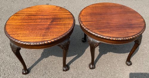 PAIR CHIPPENDALE STYLE ROUND MAHOGANY COFFEE TABLES - ADDITIONAL PHOTO 3