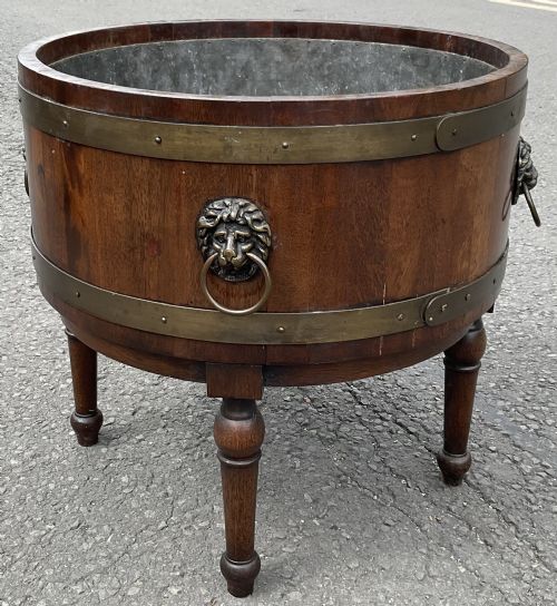 GEORGIAN STYLE ROUND MAHOGANY PLANTER - ADDITIONAL PHOTO 4