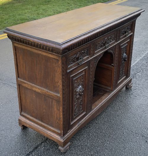 VICTORIAN CARVED OAK SIDEBOARD - ADDITIONAL PHOTO 3
