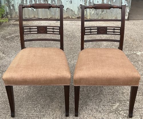 PAIR OF GEORGIAN MAHOGANY DINING CHAIRS