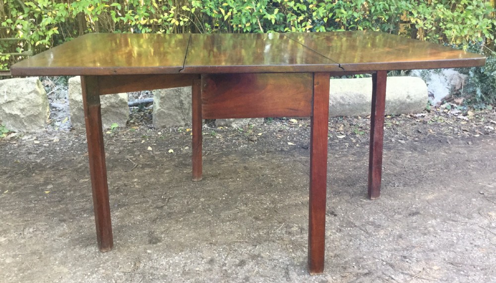 Georgian Mahogany Dropleaf Dining Table  View III