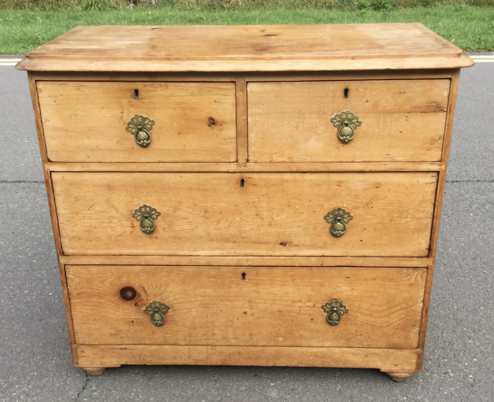 Victorian Small Pine Chest of Drawers